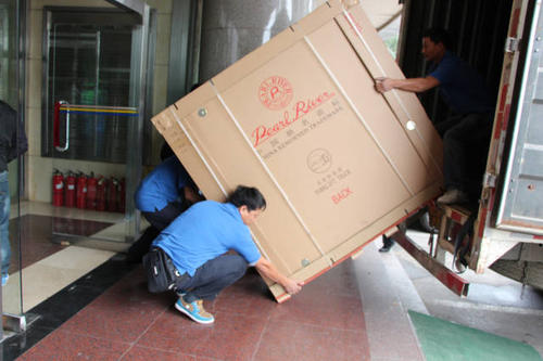 吉阳钢琴贵重工艺品无忧运